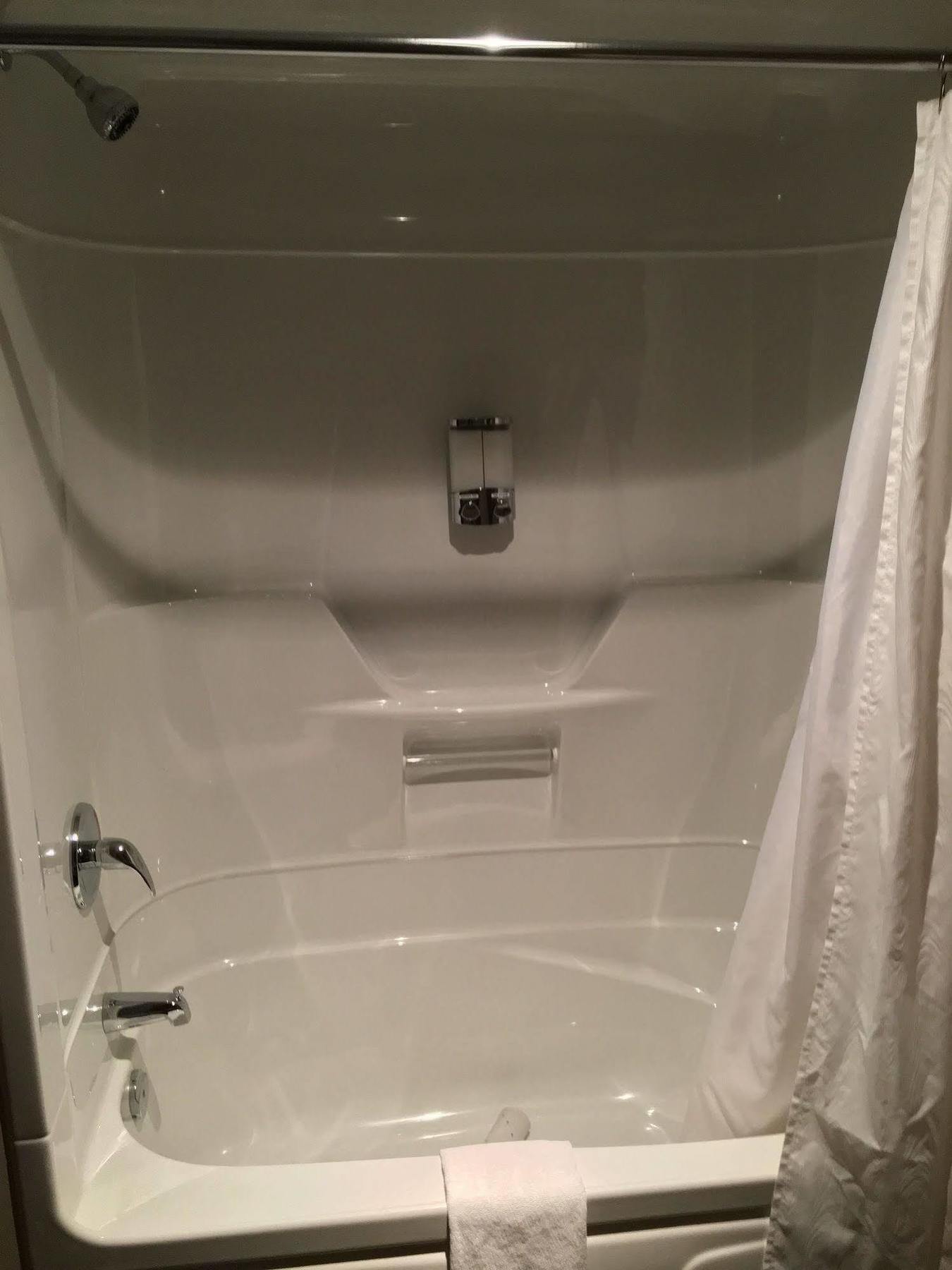 Hotel Du Fjord Chicoutimi Екстериор снимка